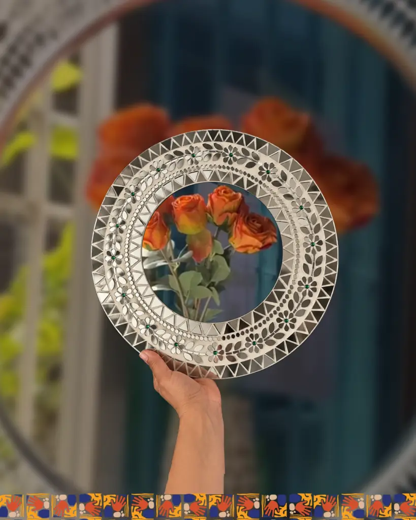 Mirror, mirror on the wall (Creative Workshop)